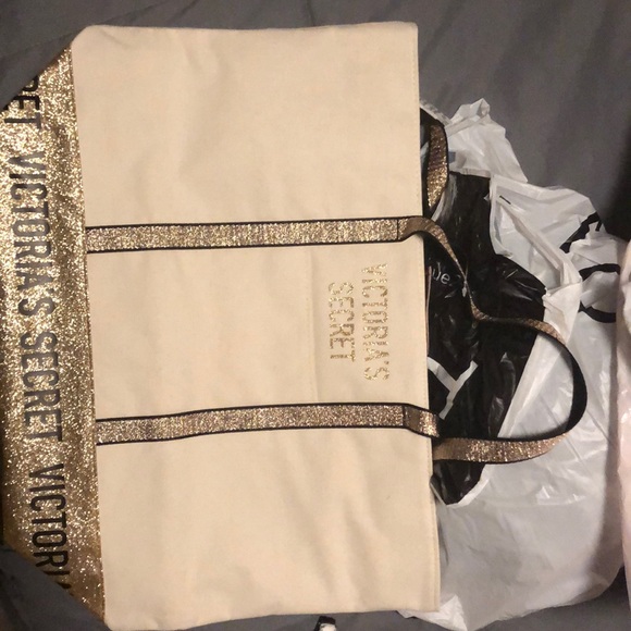 Handbags - Victoria’s Secret tote bag